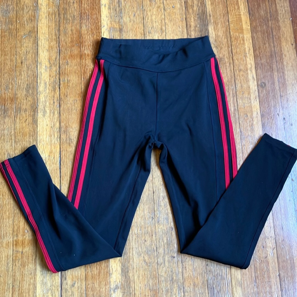 Pop Fit leggings black w/red stripes S